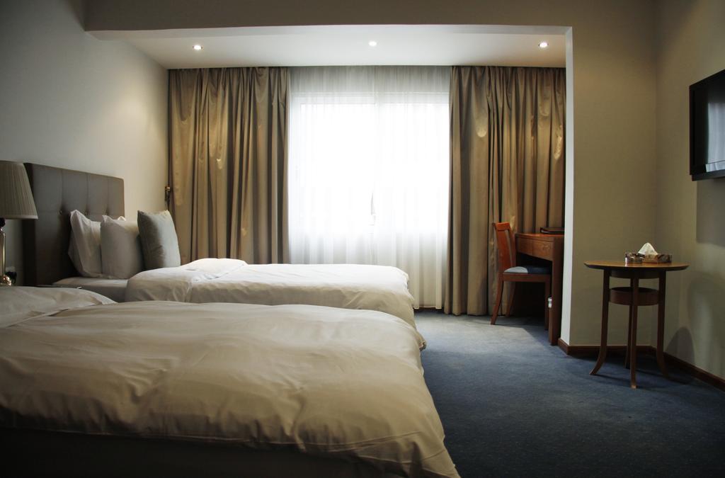 Plaza Hotel Beirut Exterior foto